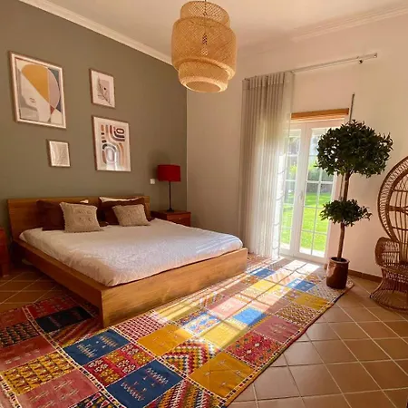 West Nest Del Rey Ferienhaus