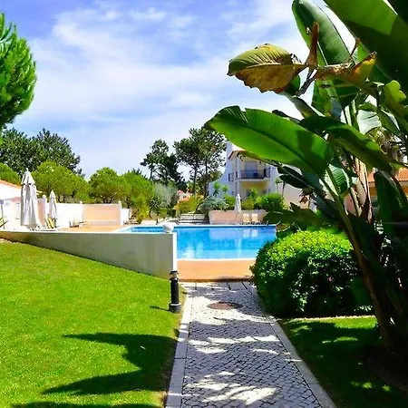 West Nest Del Rey